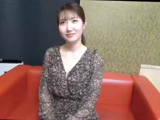 抖音网红兔牙妹妹淫乱视频泄露,被男友当做母狗调教